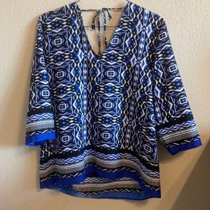 Chico’s Size 2 Tunic in Blue, Black and White